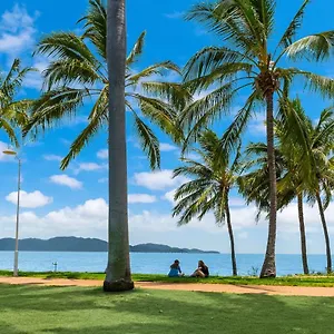 Hotel Bord Des Eaux Le, Townsville